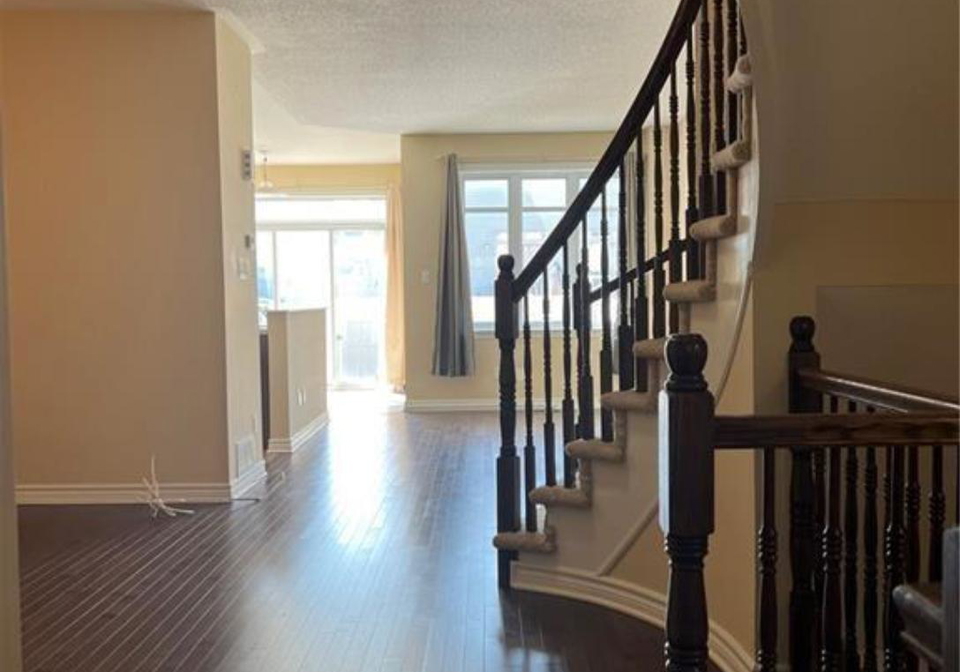 10-madelon-drive-ottawa-ontario-x12328757