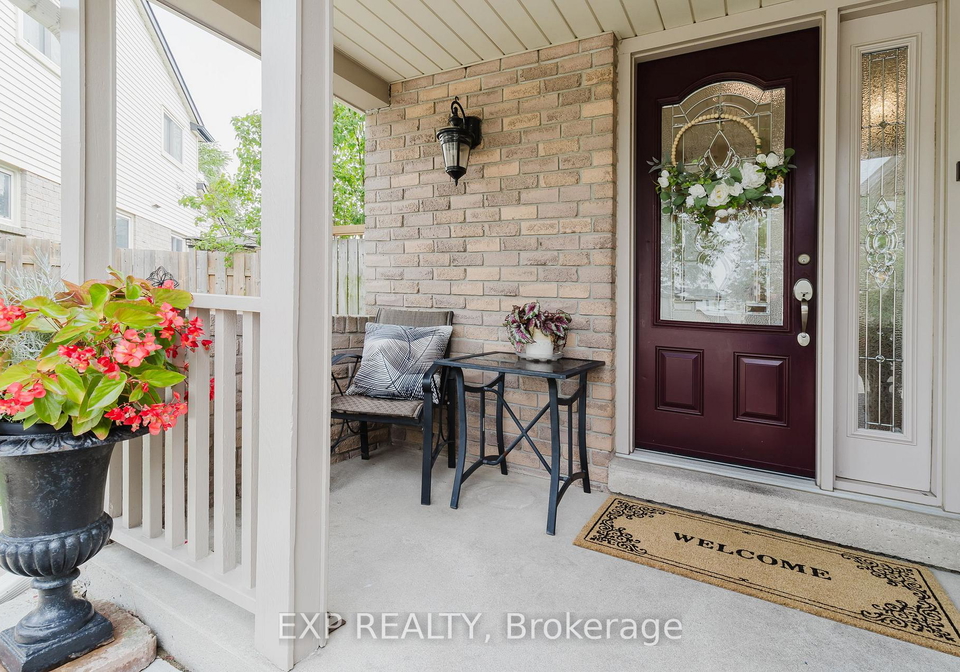 8-viva-court-hamilton-ontario-x12328858