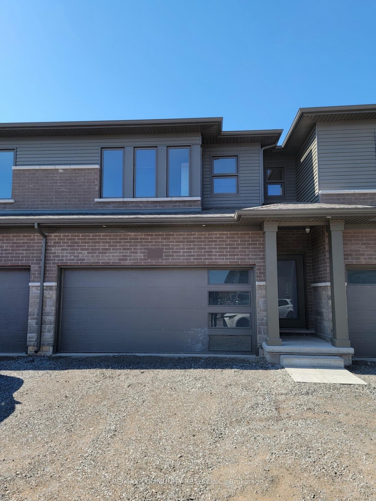 4552-portage-parkway-niagara-falls-ontario-x12328998