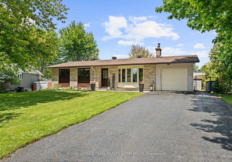 7-elterwater-avenue-ottawa-ontario-x12329447