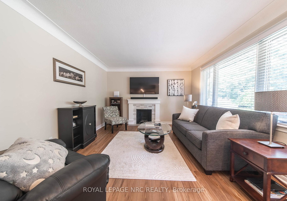 6506-russell-street-niagara-falls-ontario-x12329620