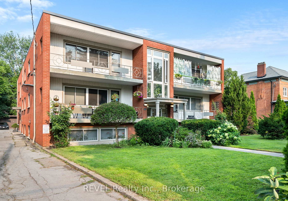 149-geneva-street-st-catharines-ontario-x12329849