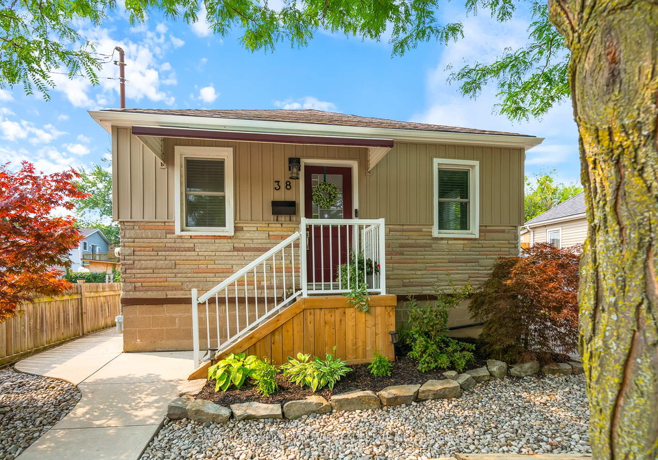 36-hamilton-street-st-catharines-ontario-x12329869