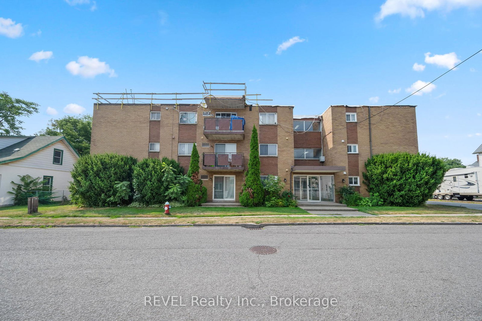 5964-barker-street-niagara-falls-ontario-x12329882