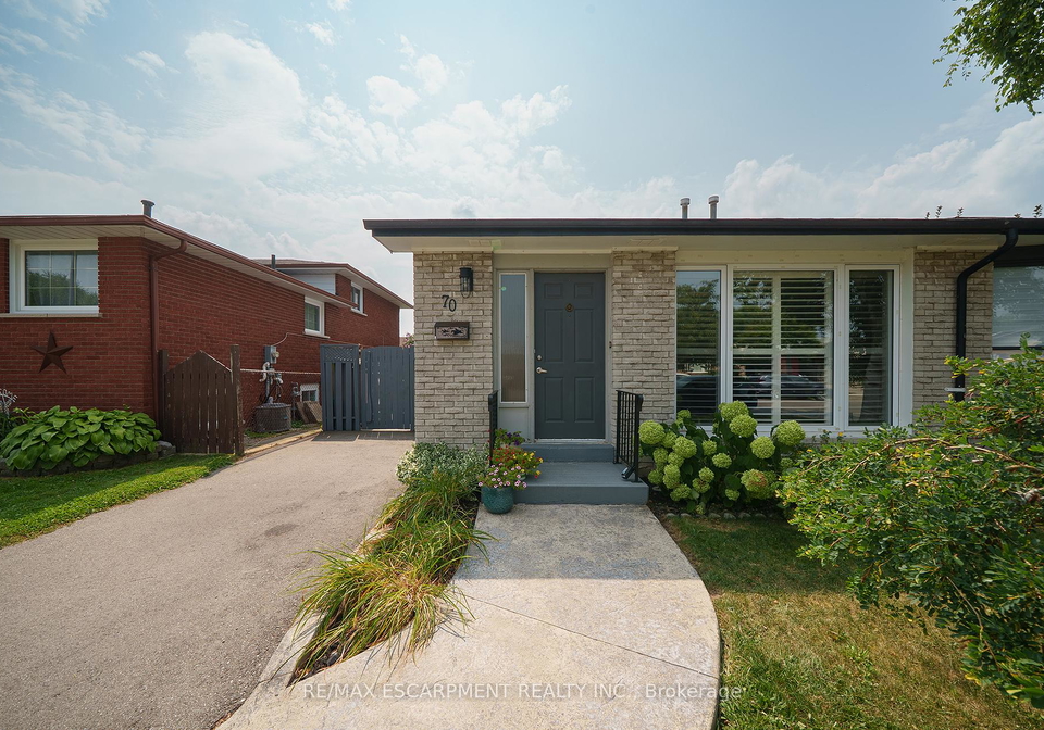 70-four-seasons-drive-brantford-ontario-x12330215