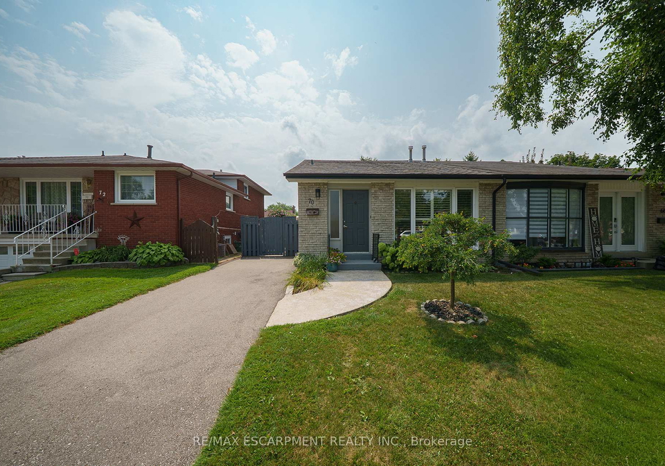 70-four-seasons-drive-brantford-ontario-x12330215