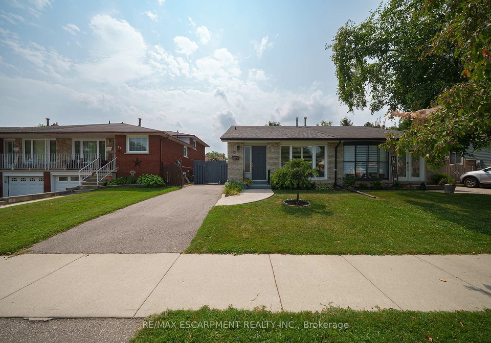 70-four-seasons-drive-brantford-ontario-x12330215