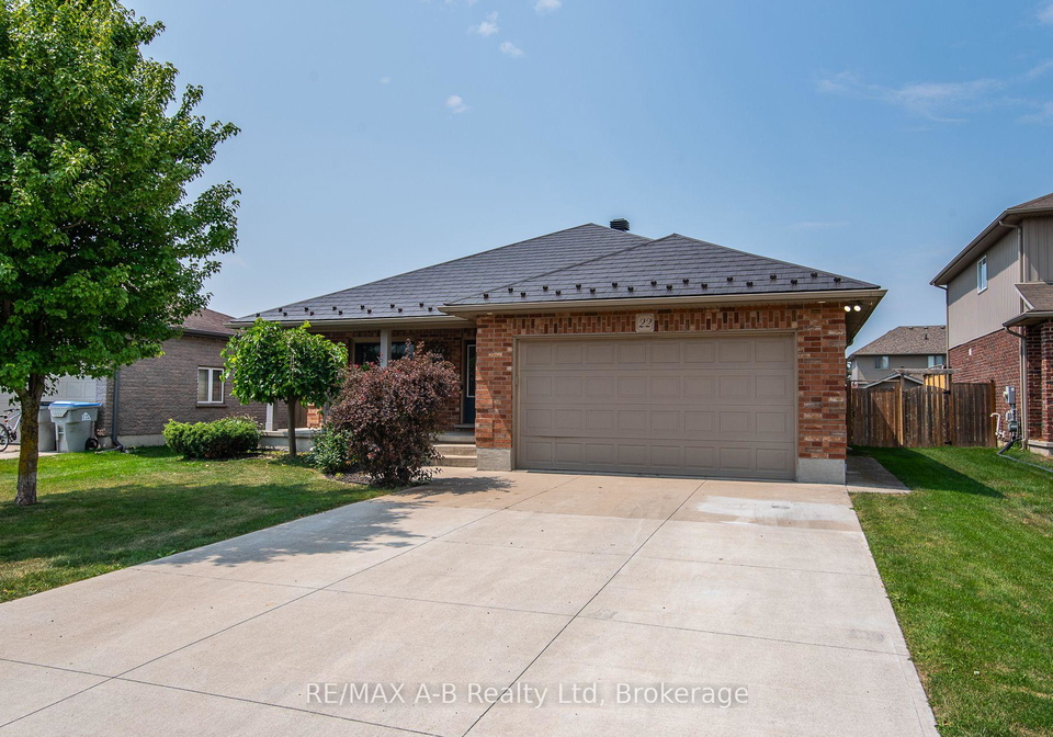 22-millson-crescent-st-marys-ontario-x12330231
