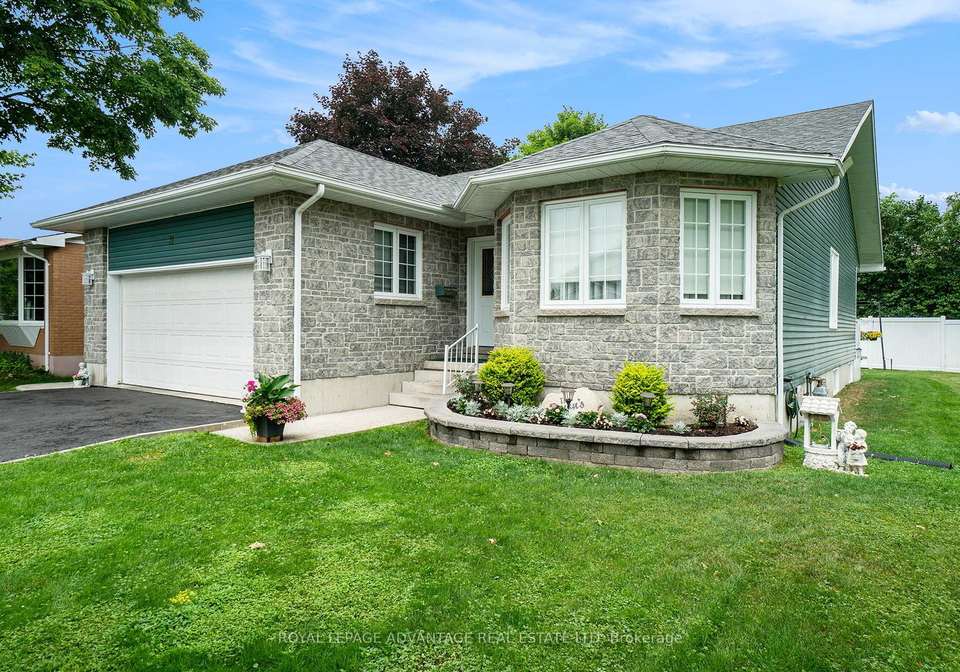 31-george-avenue-perth-ontario-x12330530