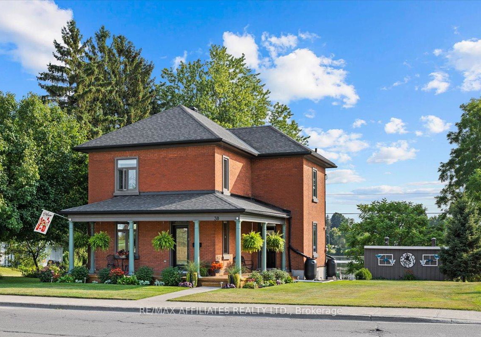30-queen-street-smiths-falls-ontario-x12330576