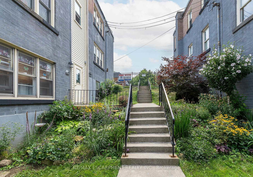 1759-king-street-e-hamilton-ontario-x12330749