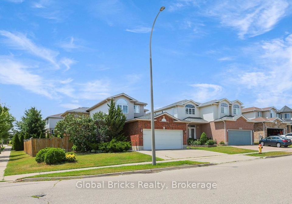 11-pebblecreek-drive-s-kitchener-ontario-x12330885