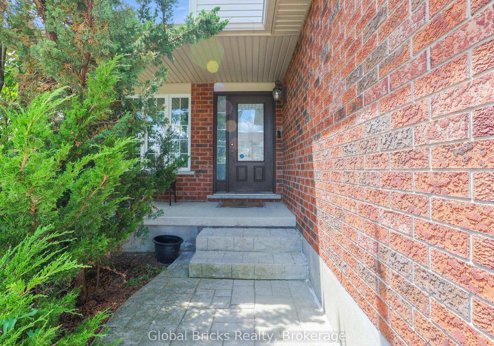 11-pebblecreek-drive-s-kitchener-ontario-x12330885