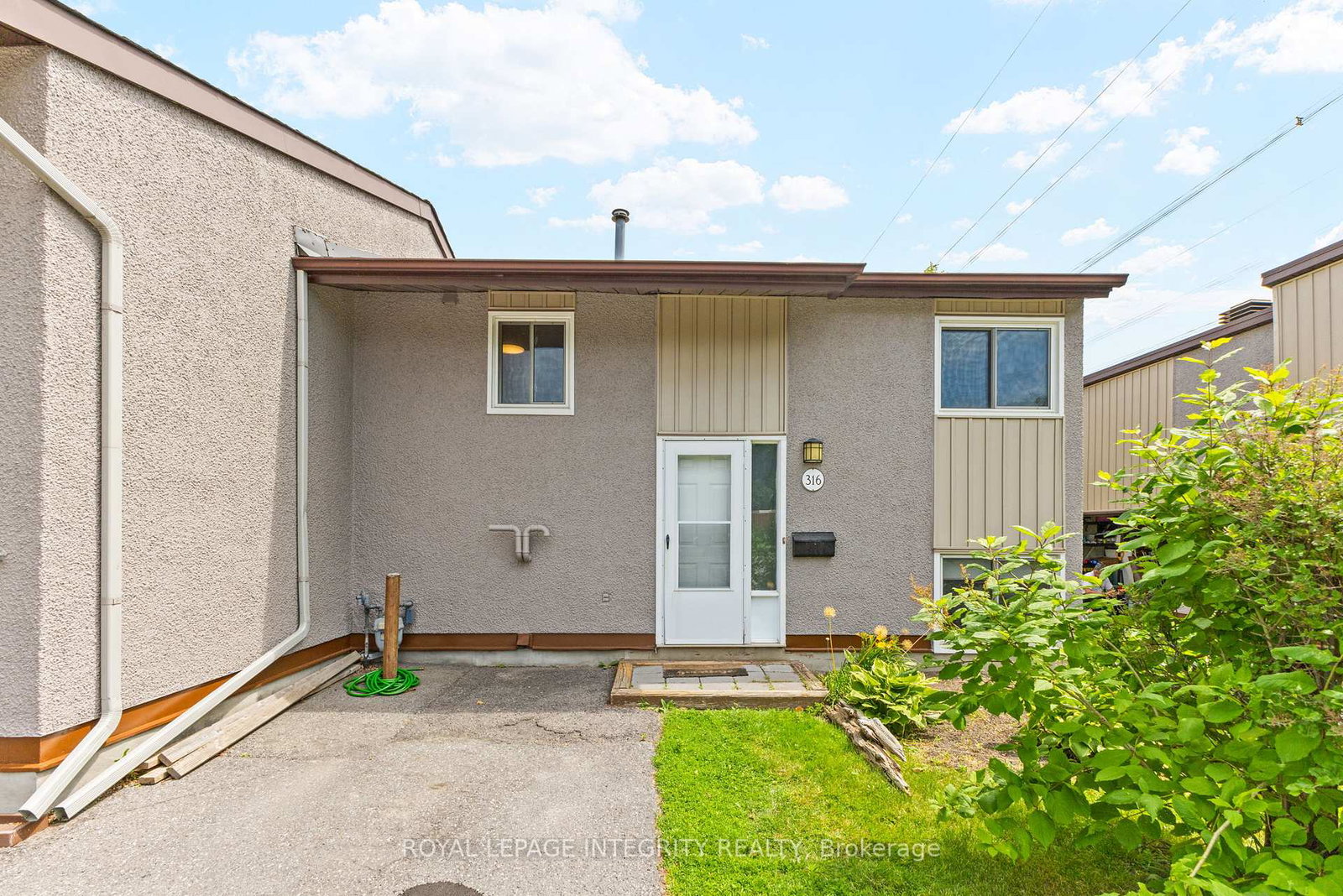 316-woodfield-drive-ottawa-ontario-x12330935