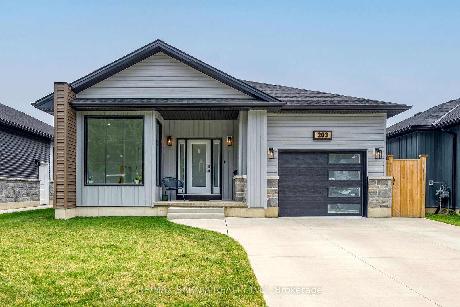 203-essex-street-sarnia-ontario-x12331119