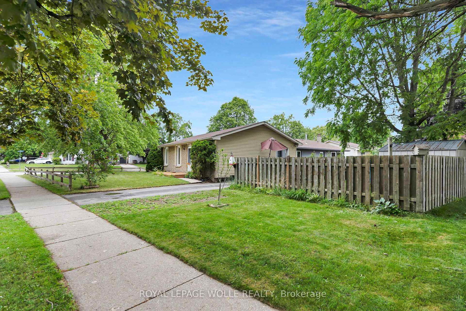 262-heritage-drive-kitchener-ontario-x12331185
