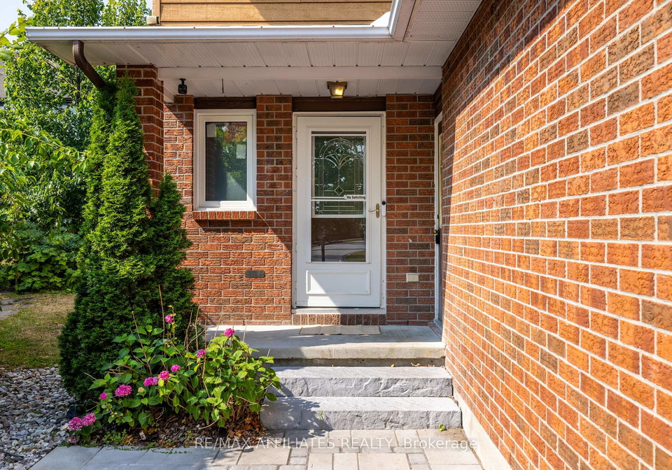 14-castlefield-avenue-ottawa-ontario-x12331433