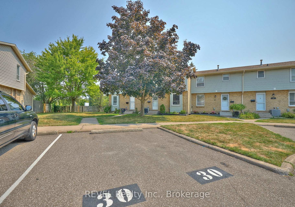 242-lakeport-road-st-catharines-ontario-x12331641