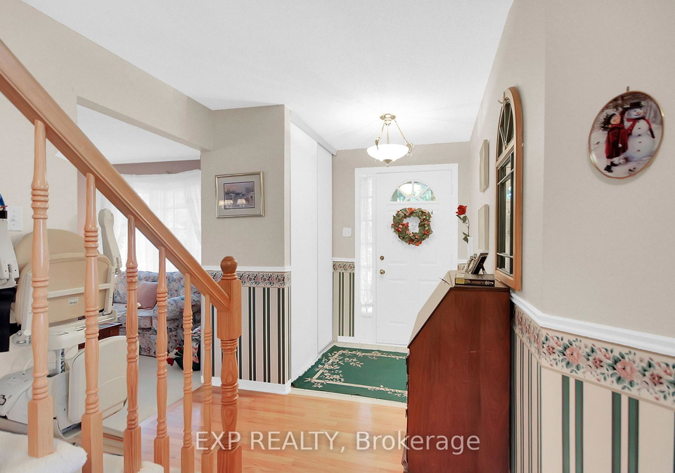 2104-gardenway-drive-ottawa-ontario-x12331733