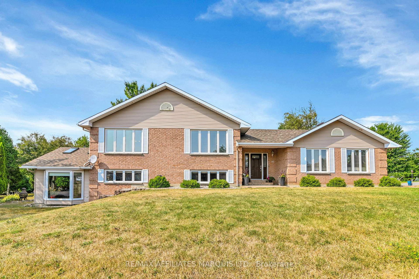 19-chantine-drive-south-stormont-ontario-x12331788