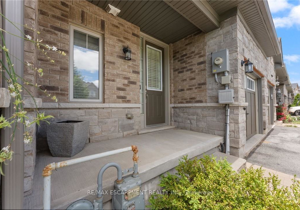 57-sexton-crescent-hamilton-ontario-x12331884