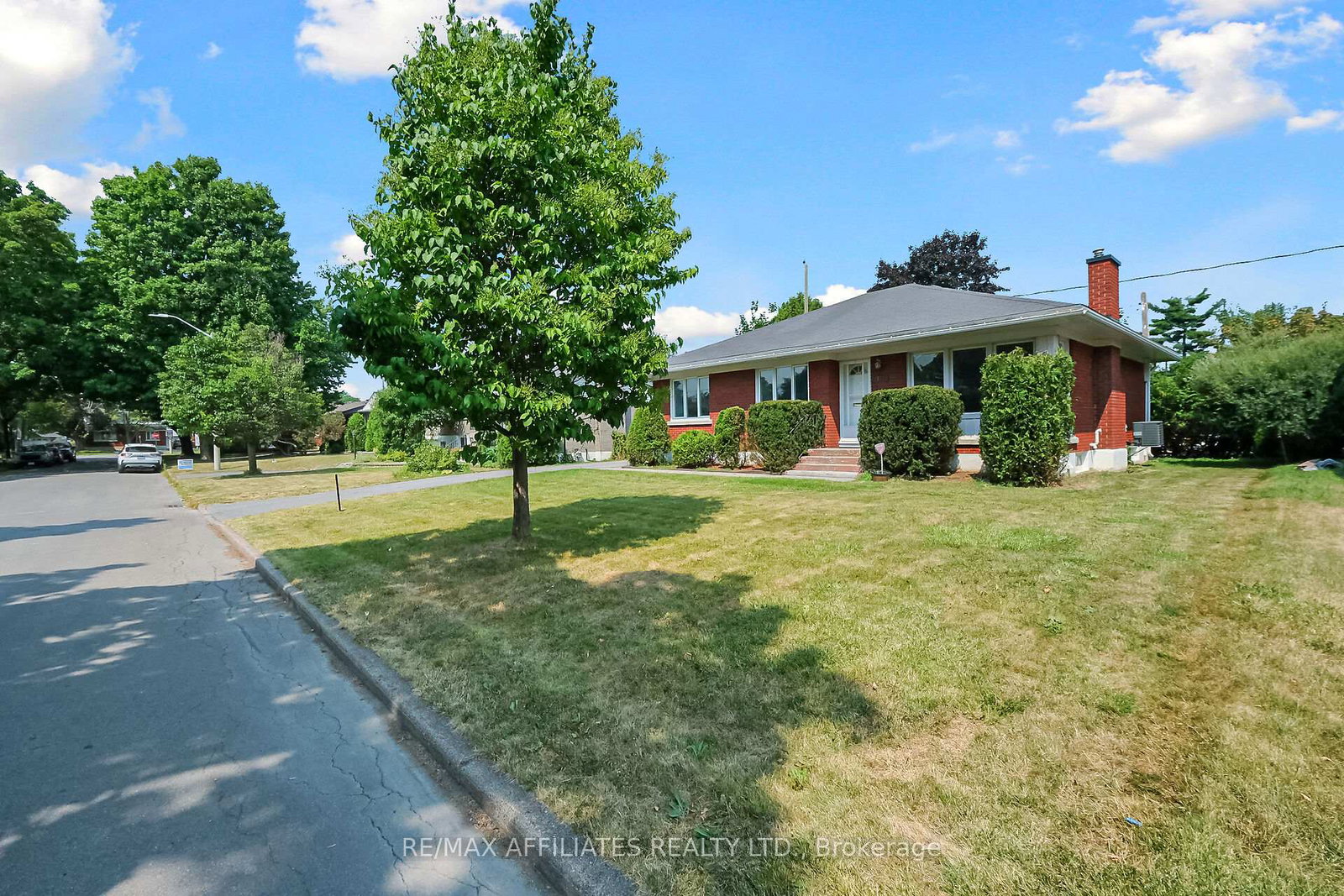 743-fairdale-avenue-ottawa-ontario-x12331909