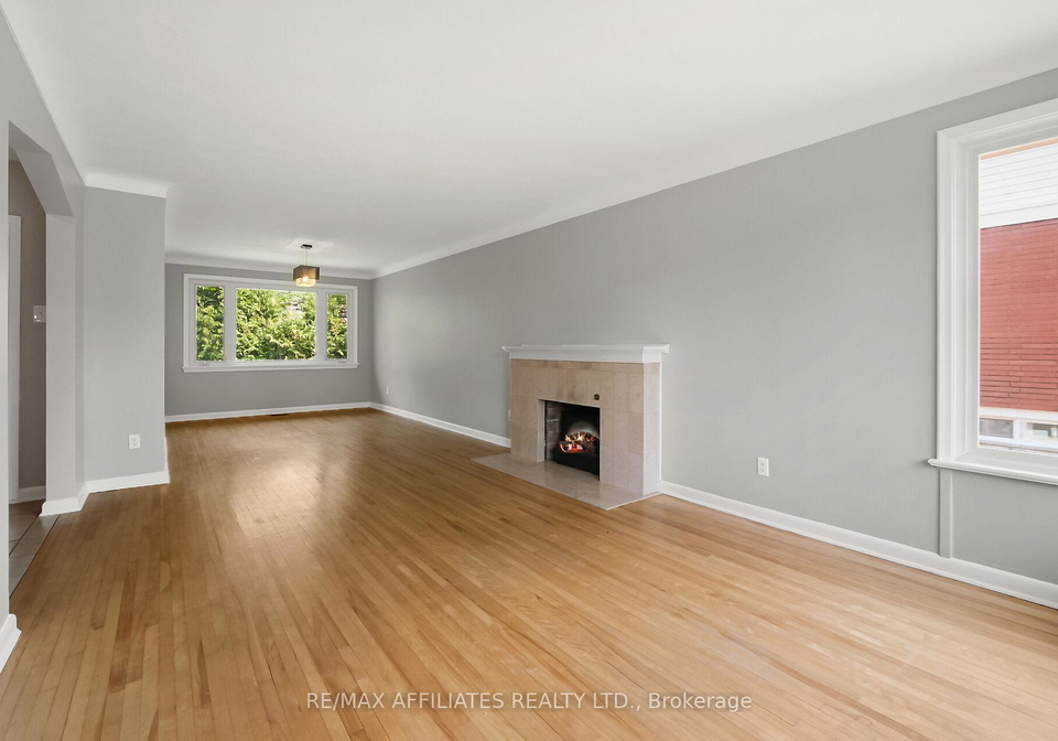 743-fairdale-avenue-ottawa-ontario-x12331909
