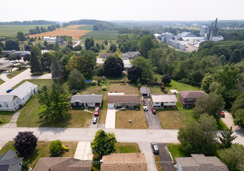 426-elgin-street-huron-kinloss-ontario-x12331944