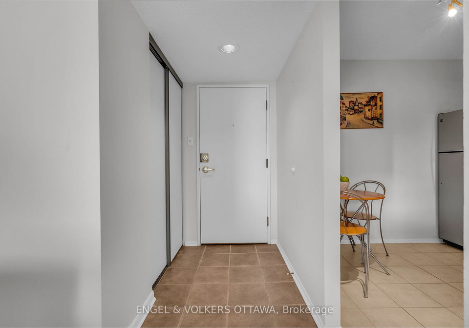 470-laurier-avenue-w-ottawa-ontario-x12332411