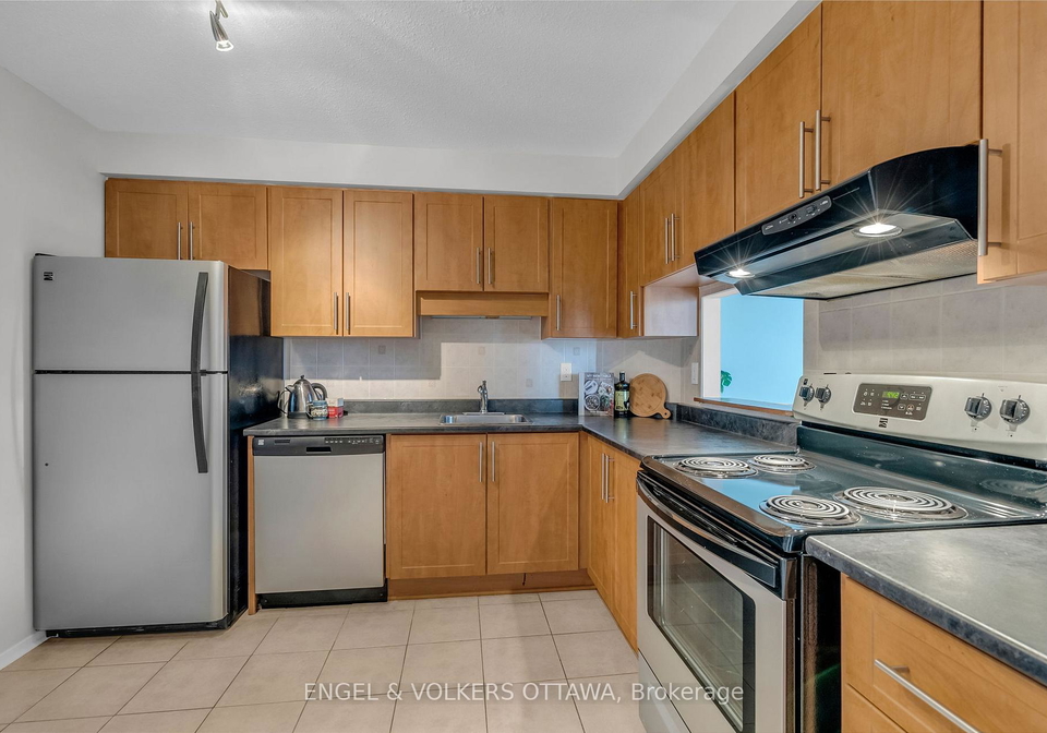 470-laurier-avenue-w-ottawa-ontario-x12332411