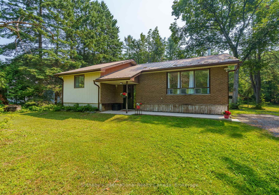 1114-winhara-road-gravenhurst-ontario-x12332413