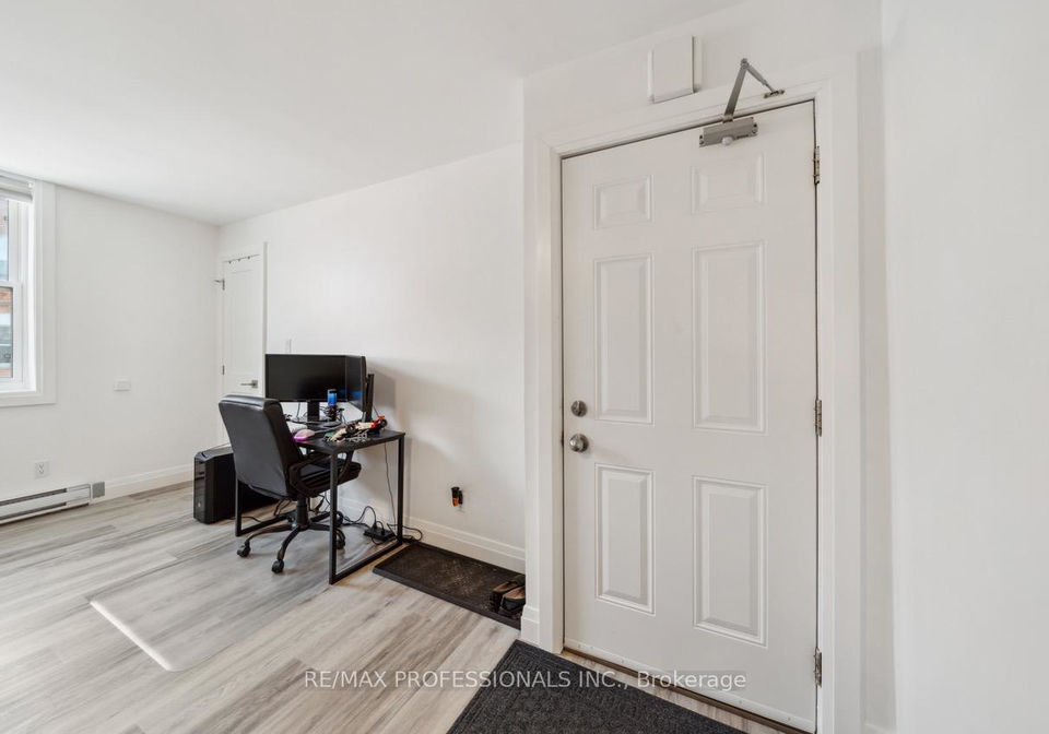 1manitoba-street-bracebridge-ontario-x12332786