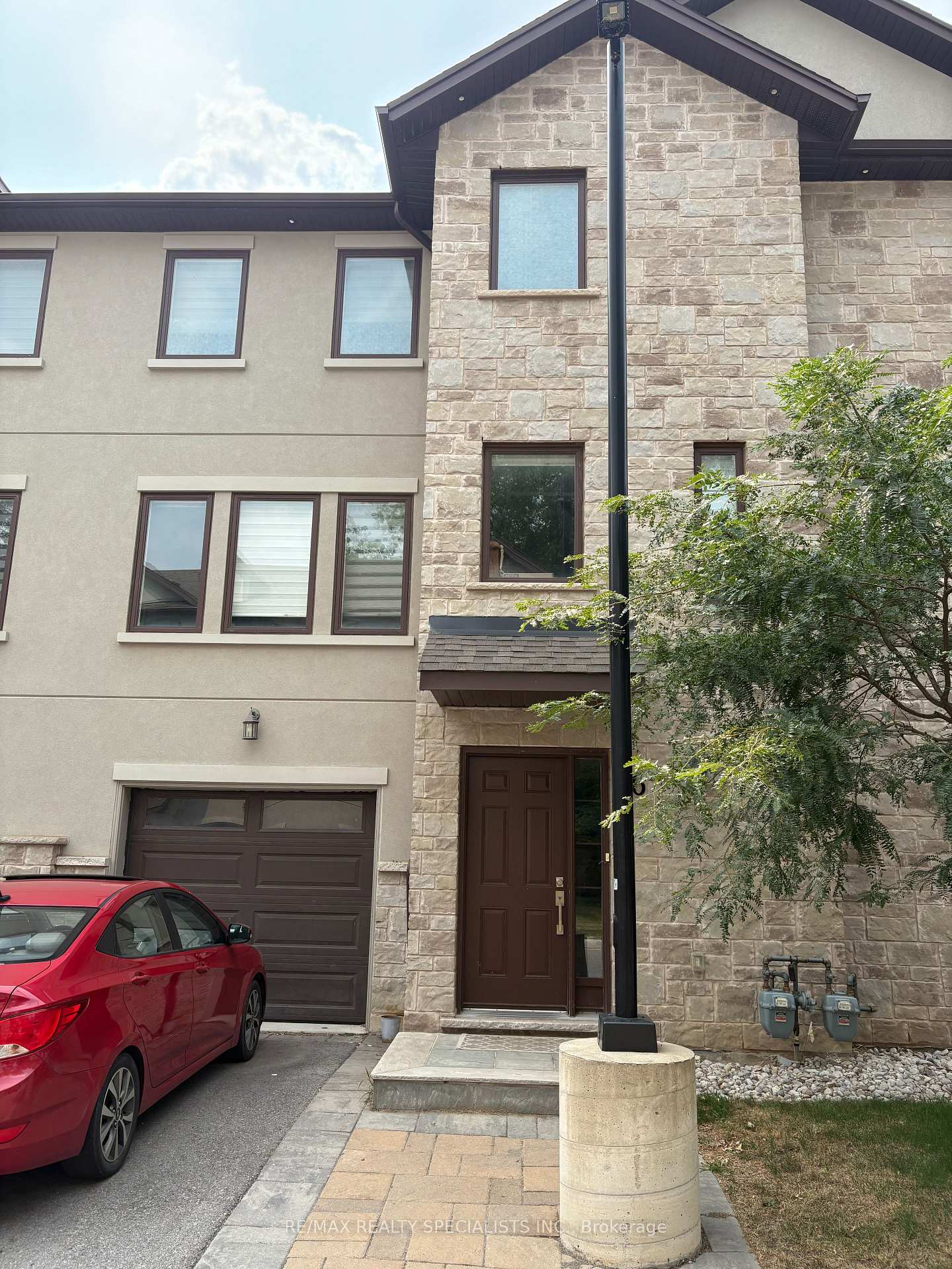 175177-russell-avenue-st-catharines-ontario-x12332787