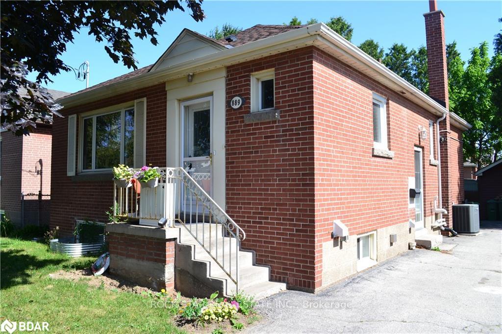 889-fennell-avenue-e-hamilton-ontario-x12332929