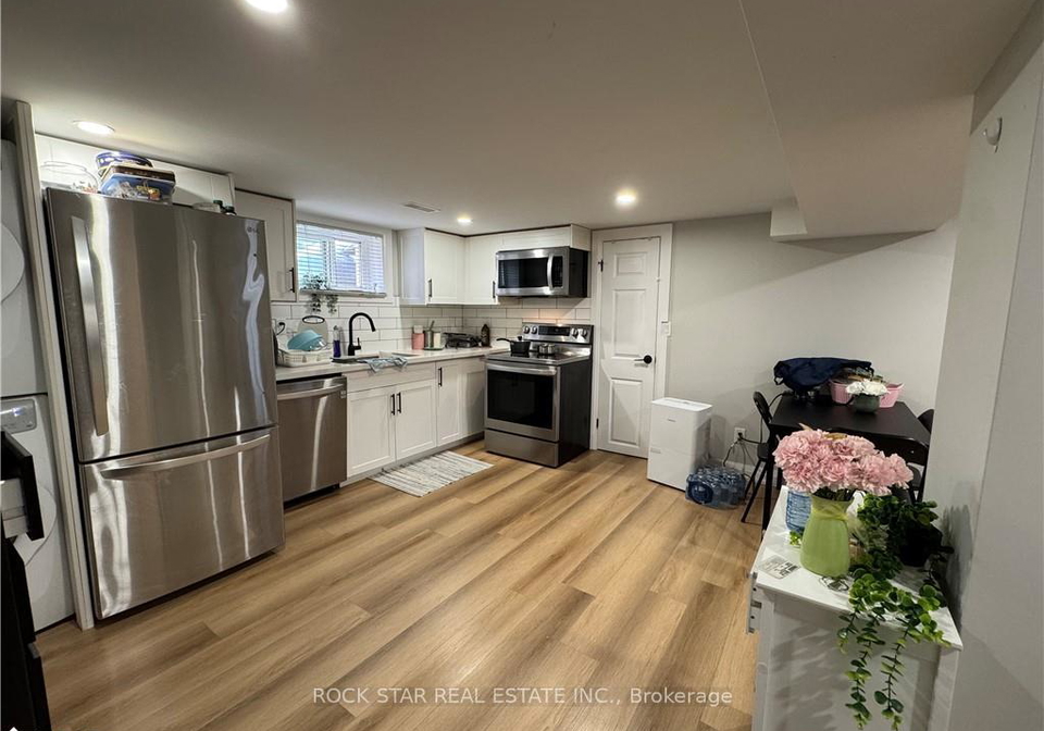 889-fennell-avenue-e-hamilton-ontario-x12332929