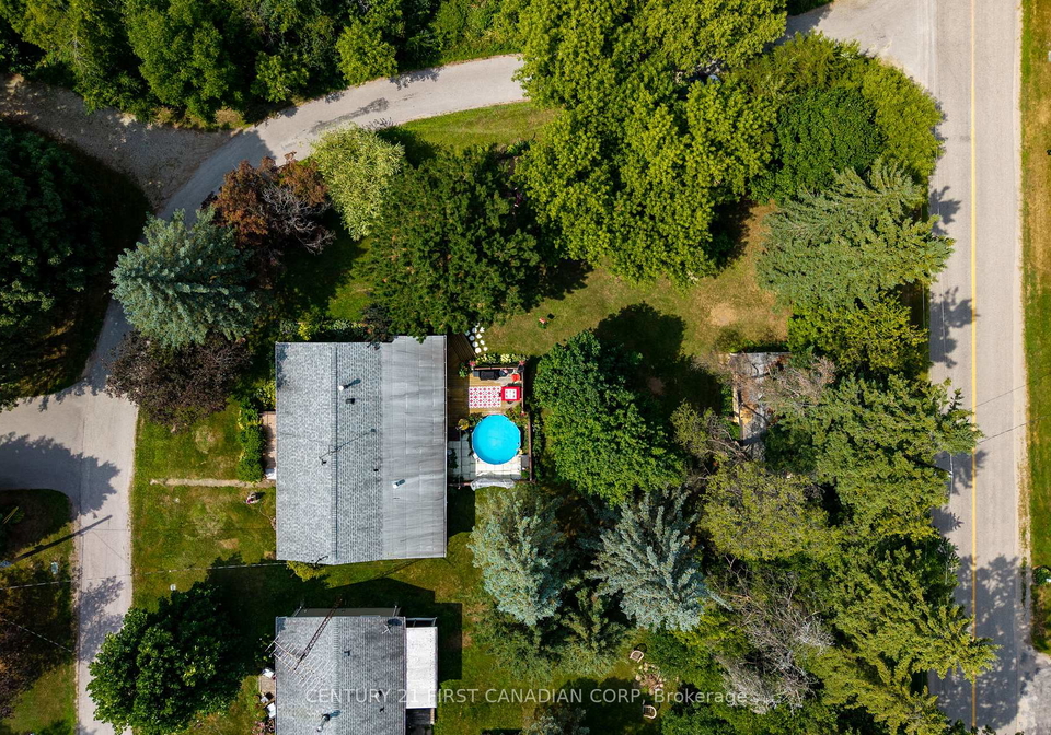 21084-riverview-drive-thames-centre-ontario-x12332935