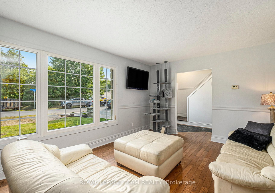 32-butterwick-street-ottawa-ontario-x12332982