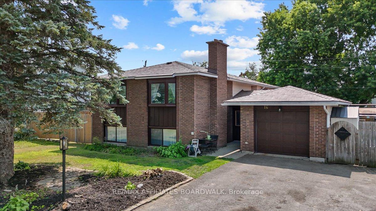 16-coolbrook-crescent-ottawa-ontario-x12333215