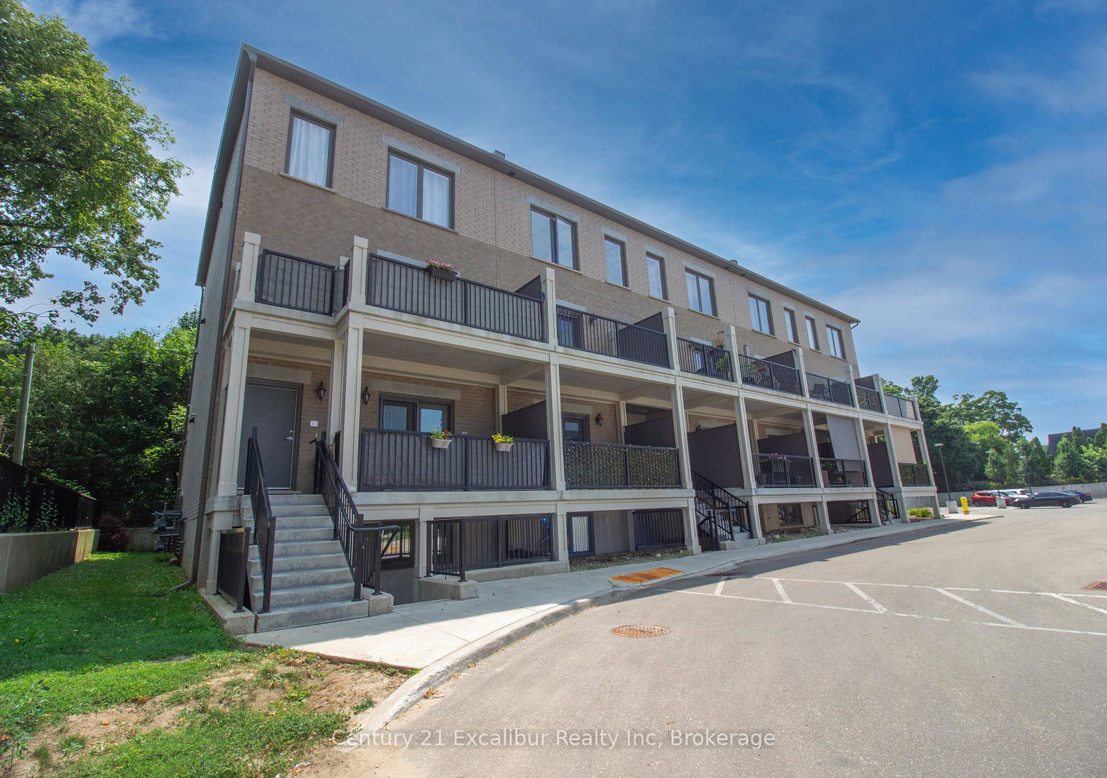 360-queen-street-e-centre-wellington-ontario-x12333242