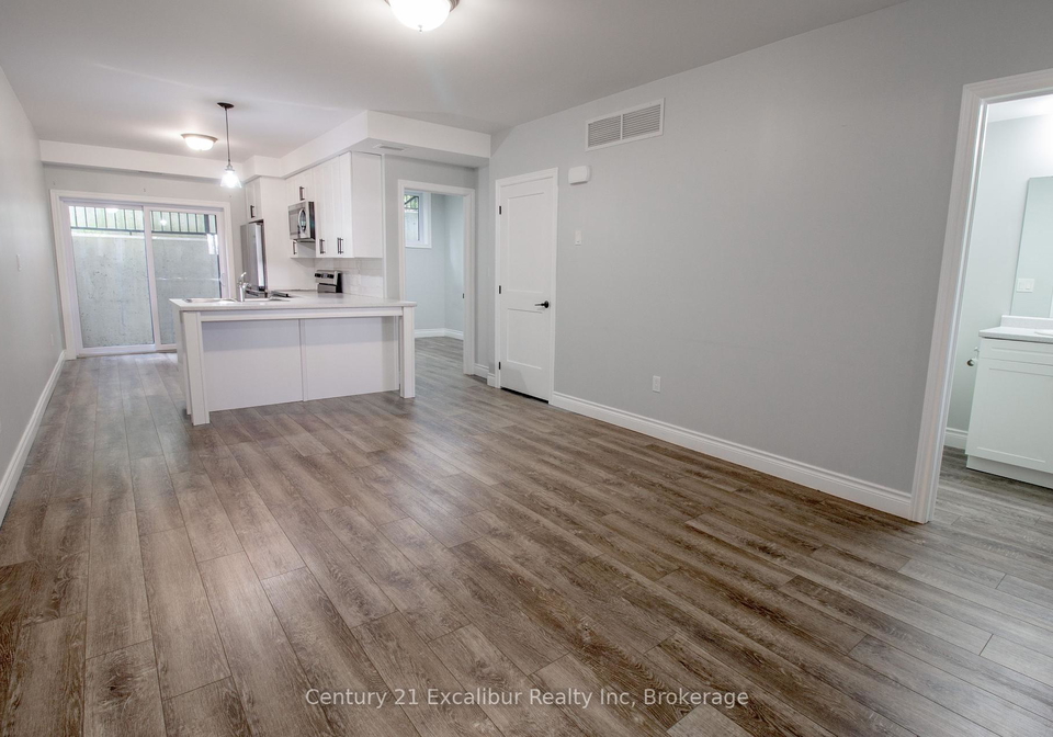 360-queen-street-e-centre-wellington-ontario-x12333242