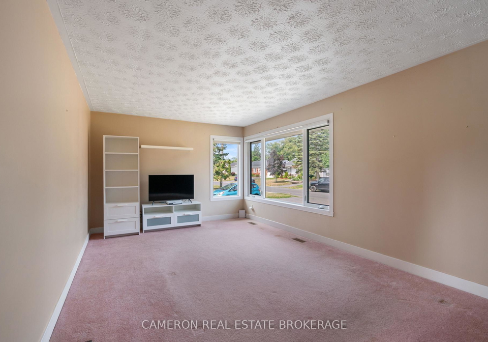 1404-princess-street-cornwall-ontario-x12333305