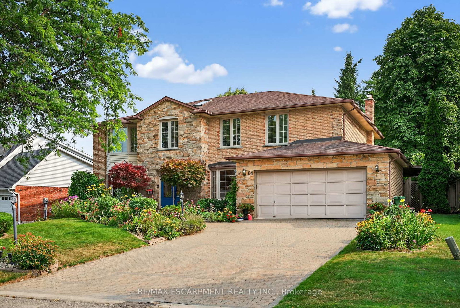 64-summerdale-place-hamilton-ontario-x12333359