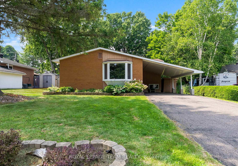 132-pine-avenue-renfrew-ontario-x12333648