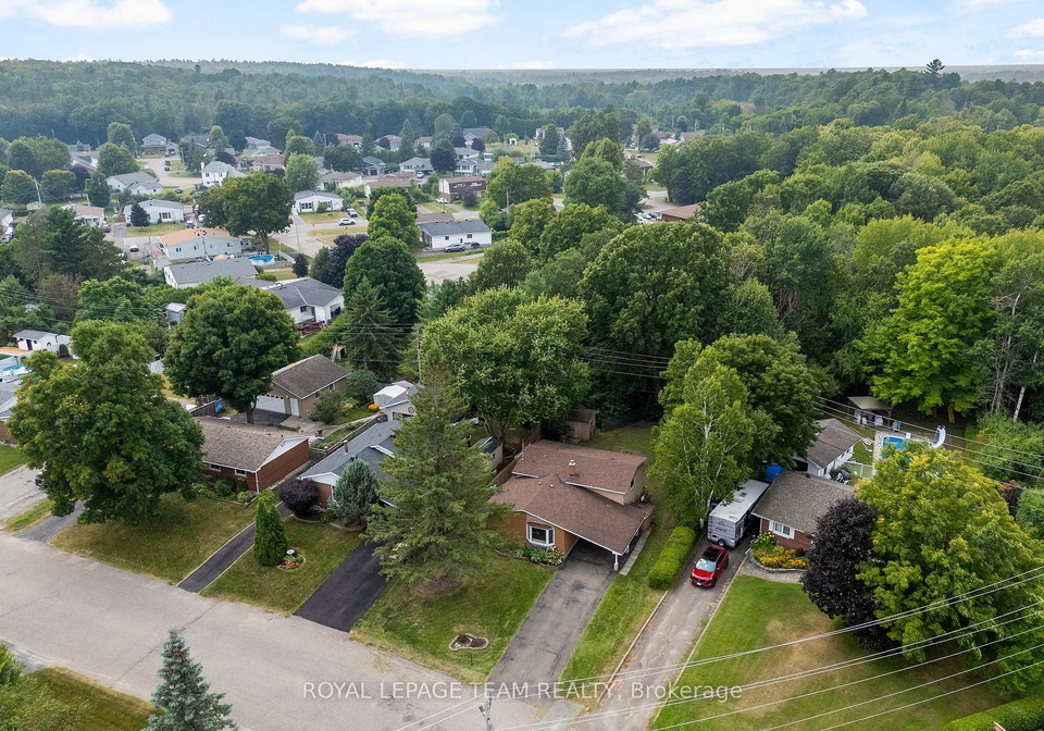 132-pine-avenue-renfrew-ontario-x12333648