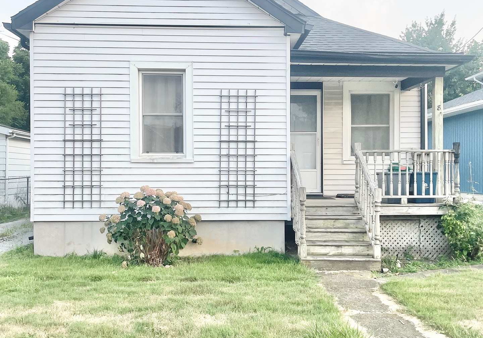 8-monck-street-st-catharines-ontario-x12333658