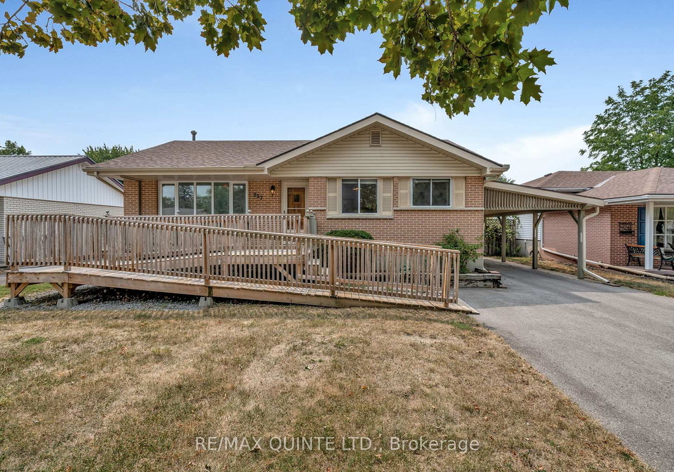 257-college-street-w-belleville-ontario-x12333789