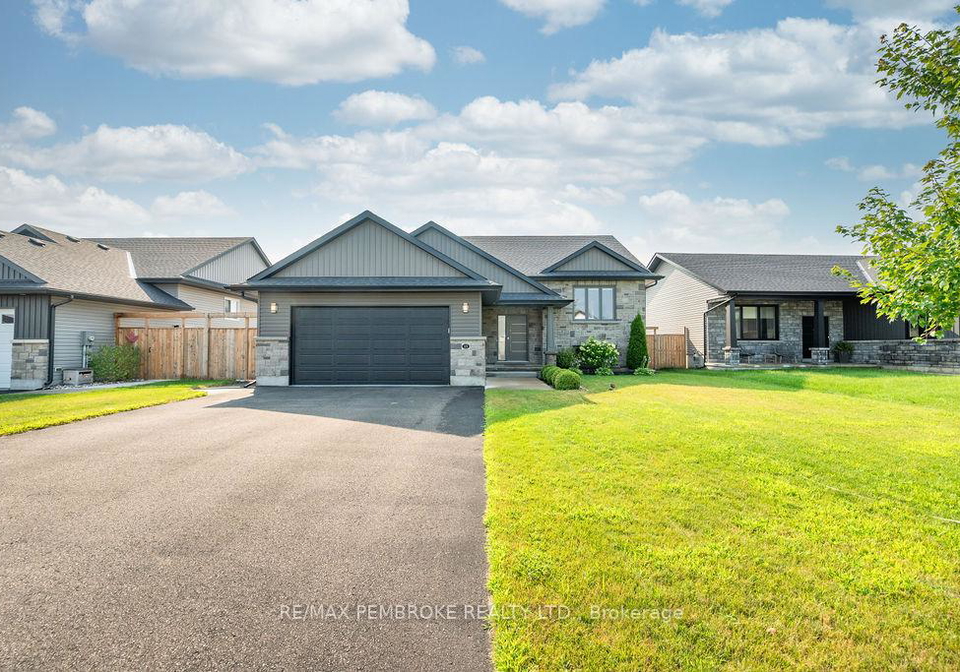 13-drew-street-petawawa-ontario-x12333863