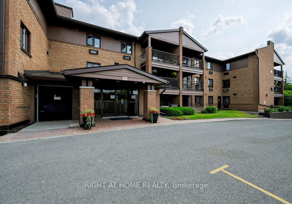 316-savard-avenue-ottawa-ontario-x12333887