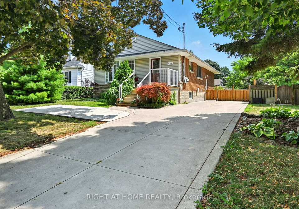 157-west-19th-street-hamilton-ontario-x12334181