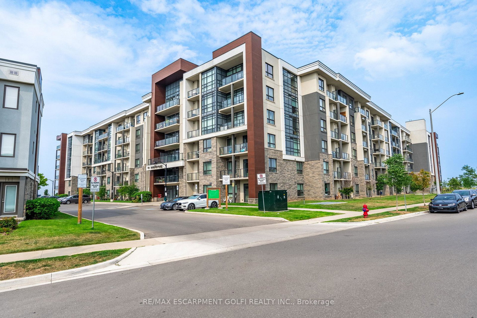 101-shoreview-place-hamilton-ontario-x12334552
